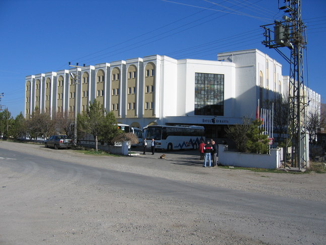 Avrasya Avanos Hotelvorplatz 2